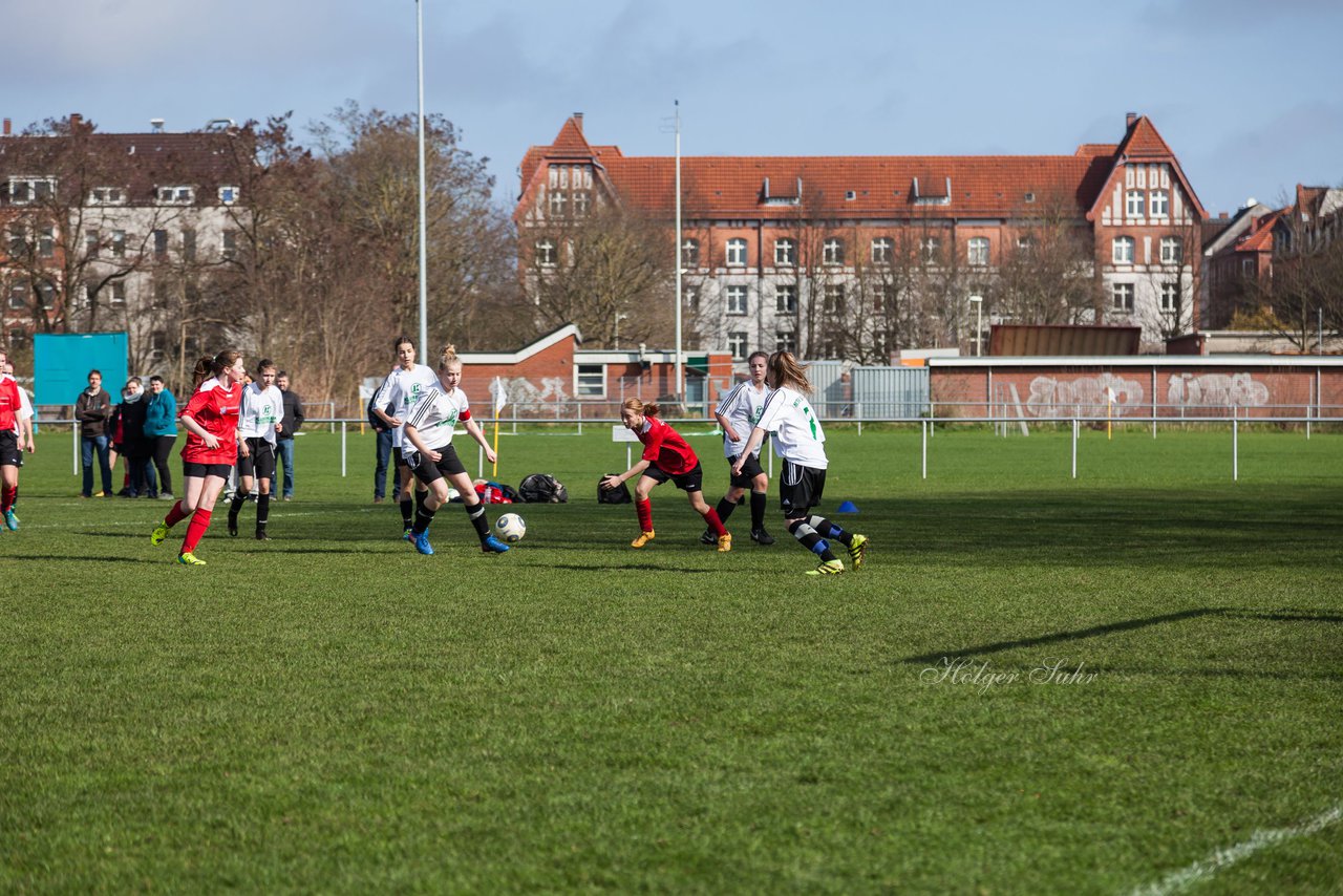 Bild 95 - C-Juniorinnen Kieler MTV -  MTSV POlympia Neumuenster : Ergebnis: 1:0